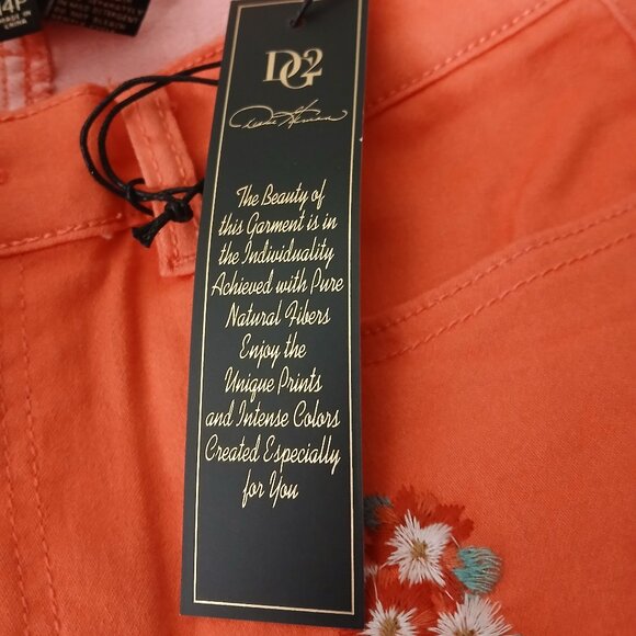 NWT DG2 Diane Gilman Pants Size 14 Petite Coral Capri Floral Embroidered Stretch - Picture 8 of 10